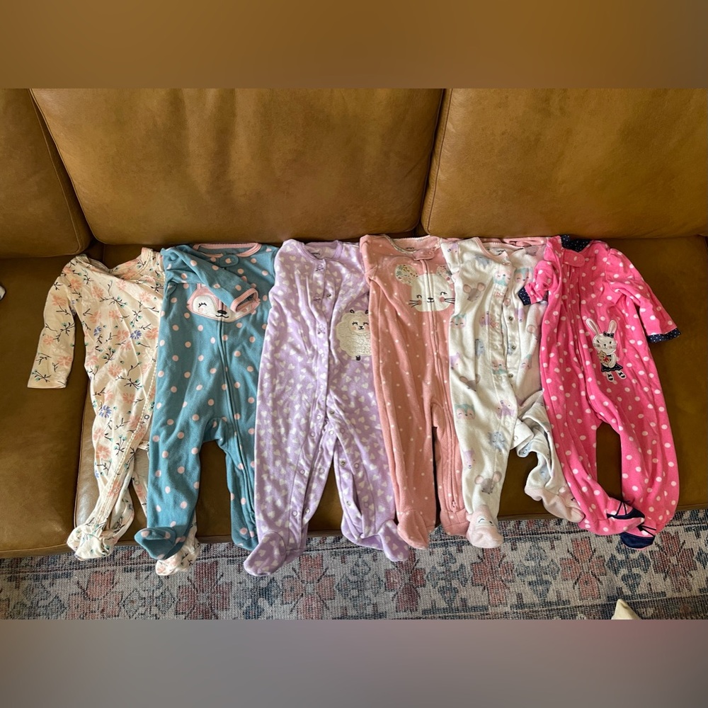 6 Footed Pajamas for 9 mo. Carters, Jessica Simpson and LittleMe Pj Bundle